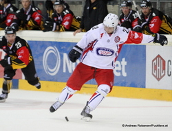 Vienna Capitals - Valerenga IF OsloChampions Hockey LeagueJesper Hoel  #22, Benoît Gratton #25