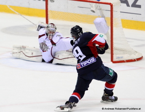 Slovan Bratislava - Dinamo Riga KHL - Saison 2014/15 Jakub Sedlacek #36, Matt Murley #19