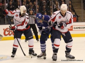 NHL Saison 2014/2015 Air Canada Centre, Toronto  Toronto Maple Leafs - Washington Capitals Brooks Orpik #44, Richard Pánik  #18, John Carlson #74