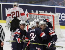 IIHF World Championship 2015 1/4 Finale USA - SUI Charlie Coyle #33, Jake Gardiner #51, Seth Jones #3 Reto Berra #20 © Andreas Robanser/Puckfans.at 