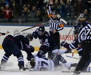 HC Slovan Bratislava - Dinamo Minsk Andrej Meszaros #16, Justin Fontaine #37, Eliezer Sherbatov #19 Ondrej Nepela Arena 01.03.2018 ©Puckfans.at/Andreas Robanser