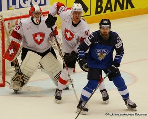IIHF World Championship  QF: FIN - SUI Leonardo Genoni #63, Mirco Müller  #41, Pekka Jormakka #25  Jyske Bank Boxen, Herning ©Puckfans.at/Andreas Robanser