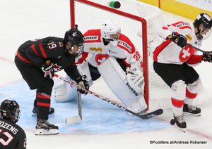 Hlinka Gretzky Cup 2018, SUI - CAN Samuel Poulin #19, Thibault Fatton #29 Rogers Place, Edmonton ©Puckfans.at/Andreas Robanser