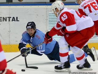 HC Slovan Bratislava - Spartak Moskau Chad Rau #17, Andrei Kuteikin #45 ©Puckfans.at/Andreas Robanser