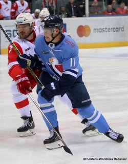 HC Slovan Bratislava - Spartak Moskau Dmitri Kalinin #7, Patrik Virta #11 ©Puckfans.at/Andreas Robanser