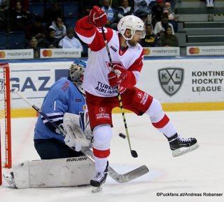 HC Slovan Bratislava - Spartak Moskau Marek Ciliak #1, Gleb Shashkov #76 ©Puckfans.at/Andreas Robanser