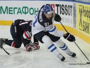 IIHF World Championship 2014   Iiro Pakarinen #81 , Vincent Trocheck #21