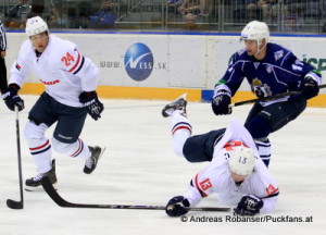 Slovan Bratislava - Amur Khabarovsk Rok Ticar , Ziga Jeglic, Mikhail Fisenko    © Andreas Robanser/Puckfans.at 