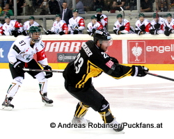 Vienna Capitals - Farjestad BK Champions Hockey League Oliver Kylington  #97, Markus Schlacher  #23  © Andreas Robanser/Puckfans.at 