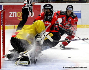 HC Orli Znojmo - Vienna Capitals EBEL - Saison 2014/15 Matt Zaba #1, Martin Baca #55