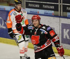 Andreas VALDIX (Innsbruck) nach seinem 2:2  © Werner Krainbucher/Puckfans.at 