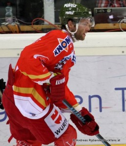 Mark Cullen #11, HCB Südtirol © Andreas Robanser/Puckfans.at 