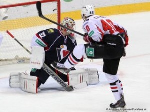 Slovan Bratislava - Avangard Omsk KHL Saison 14/15 Jaroslav Janus  #32, Sergei Kalinin #40
