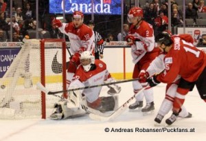 IIHF World Junior Championship 2015 Air Canada Center, Toronto Schweiz - Dänemark George Sørensen #39, Anders Krogsgaard #2, Kris Schmidli #15