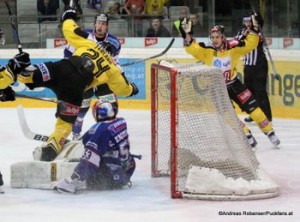 Vienna Capitals - Fehervar AV19 EBEL 1/4Finale Game 2 Saison 2014/2015 Jonathan Ferland #24, Christian Engstrand #53