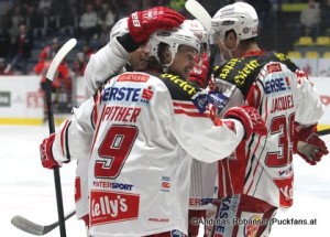 KAC Jubel in Znojmo Luke Pither #9, Johannes Reichel #14, Jean-François Jacques  #39 © Andreas Robanser/Puckfans.at 