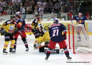 EBEL Finale Game 2 Vienna Capitals - EC Red Bull Salzburg Thomas Raffl  #5, Philippe Lakos #4, Brett Sterling #21, John Hughes #72