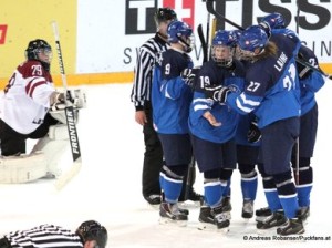 IIHF U18 World Championship LAT - FIN Gustavs Davis Grigals #29, Jonne Tammela #19, Vili Saarijärvi #9, Patrik Laine #27, © Andreas Robanser/Puckfans.at