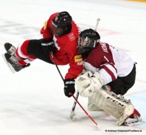 IIHF U18 World Championship SUI - LAT Auguste Impose #11, Denijs Romanovskis #1 © Andreas Robanser/Puckfans.at 