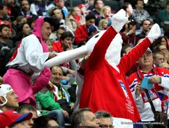 IIHF World Championship 2015 Preliminary RoundCAN - LAT Ein Fan und Bob © Andreas Robanser/Puckfans.at