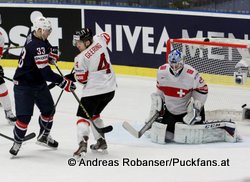 IIHF World Championship 2015 1/4 Finale USA - SUI Charlie Coyle #33, Patrick Geering #4, Reto Berra #20 © Andreas Robanser/Puckfans.at