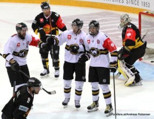Champions Hockey League Vienna Capitals - Kärpät Oulun Albert Schultz Halle Jamie Fraser #44, Jesse Puljujärvi n#9, Nathan Lawson #52 ©Puckfans.at/Andreas Robanser