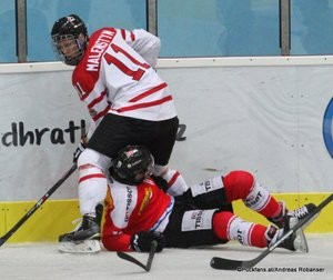 Memorial of Ivan Hlinka 2015 Beclav SUI - CAN Beck Malenstyn #11, Nico Hischier #13 ©Puckfans.at/Andreas Robanser