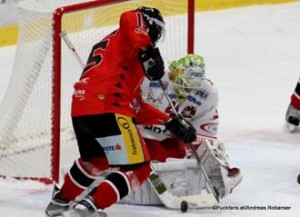 HC Orli Znojmo - HCB Südtirol Zimní Stadion Znojmo EBEL Saison 2015-16 Antonin Boruta #15, Jaroslav Hübl #24