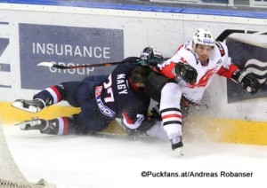 Slovan Bratislava - Avangard Omsk KHL Saison 2015-16 Slofnaft Arena Bratislava Ladislav Nagy #27, Pavel Valentenko #25 ©Puckfans.at/Andreas Robanser