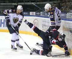 Slovan Bratislava - HC Sochi  KHL Saison 2015-16 Slofnaft Arena Bratislava Vladimir Malevich #96, Alexei Semenov #52, Ziga Jeglic #14 ©Puckfans.at/Andreas Robanser