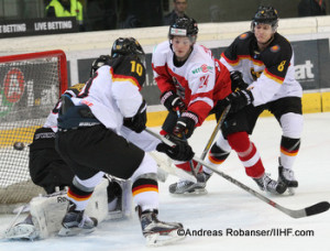 IIHF U20 World Championship Div I Group A Albert Schultz-Eishalle GER - AUT SCHUTZ Simon #10, ZWERGER Dominic #24, Lukas KOZIOL #8 Andreas Robanser/IIHF.com
