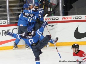 IIHF World Junior Championship 2016 Finland/Helsinki, Hartwall Arena Quarterfinal FIN - CAN Travis Sanheim #23, Joni Tuulola #6, Julius Nättinen #25 ©Puckfans.at/Andreas Robanser