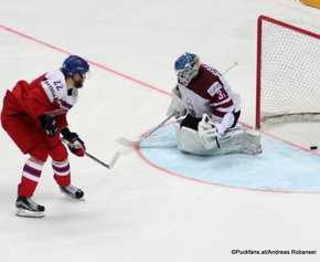 2016 IIHF World Championship Russia, Ice Palace, Moscow LAT - CZE Lukas Kaspar #22, Edgars Masalskis #31 ©Puckfans.at/Andreas Robanser