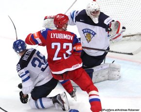 2016 IIHF World Championship Russia, VTB Ice Palace, Moscow  Semifinal FIN - RUS Juuso Hietanen #38, Roman Lyubimov #23, Mikko Koskinen #19 ©Puckfans.at/Andreas Robanser