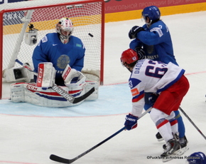 2016 IIHF World Championship Russia, Ice Palace, Moscow KAZ - RUS Vitali Kolesnik #20, Yevgeni Dadonov #63, Roman Savchenko #2 ©Puckfans.at/Andreas Robanser