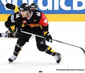 Jamie Fraser #44 Vienna Capitals, CHL 2015 ©Puckfans.at/Andreas Robanser