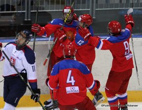 Ivan Hlinka Memorial 2016 SVK - RUS Bratislava Slovnaft Arena  Milos Kelemen #11, Klim Kostin #24, Yaroslav Alexeyev #12, Alexander Alexeyev #4, Mikhail Bitsadze #9 ©Puckfans.at/Andreas Robanser