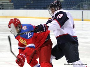 Ivan Hlinka Memorial 2016 Bratislava Slovnaft Arena  Semifinal USA - RUS Ivan Muranov #23, Ryan Poehling #19 ©Puckfans.at/Andreas Robanser
