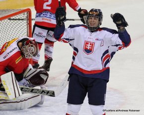 Ivan Hlinka Memorial 2016 Bratislava Slovnaft Arena  SVK - SUI Joakim Da Silva #29, David Zeiter #2 ©Puckfans.at/Andreas Robanser