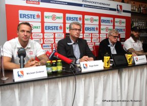 Michael Grabner, Roger Bader, Alpo Suhonen, Thomas Raffl ÖEHV Pressekonferenz in Wien  Olympia Qualifikationsturnier 2016 ©Puckfans.at/Andreas Robanser