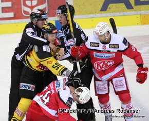 Vienna Capitals - EC KAC Mario Fischer #50, Ziga Pance  #13 Albert Schultz-Eishalle ©Puckfans.at/Andreas Robanser