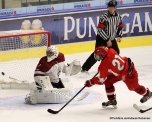 LAT - BLR Denijs Romanovskis #1, Kiril Bovin #21 Eishalle Graz Liebenau ©Puckfans.at/Andreas Robanser