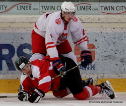 2.Test: AUT U20 - POL U20 Albert Schultz-Eishalle Felix Maxa #7, Yauheni kameneu #2 ©Puckfans.at/Andreas Robanser