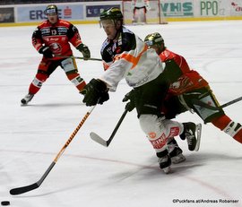 EBEL Qualifikations Runde HC Orli Znojmo - Graz 99ers Colton Yellow Horn #13, Oliver Setzinger #91 ©Puckfans.at/Andreas Robanser