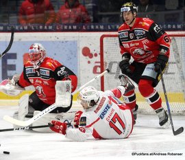 EBEL Playoffs: 1/4Final Game 2 HC Orli Znojmo - EC KAC Marek Schwarz #3, Manuel Ganahl  #17, André Lakos #61 ©Puckfans.at/Andreas Robanser