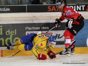 Testspiel  Österreich - Schweden Mario Kempe  #20, Philipp Lindner 50 Albert Schultz Halle, Wien ©Puckfans.at/Andreas Robanser