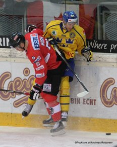 Testspiel Österreich - Schweden Daniel Woger #51, Eric Martinsson #64 Albert Schultz Halle, Wien ©Puckfans.at/Andreas Robanser