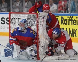 IIHF World Championship 2017 Quarterfinal RUS - CZE Andrei Vasilevsky #88, Jakub Voracek #93, Sergei Andronov #11 Paris, Bercy ©Puckfans.at/Andreas Robanser