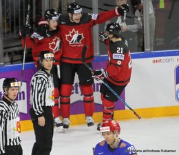 IIHF World Championship 2017 Semifinal CAN - RUS Colton Parayko #12, Brayden Point #21, Vladimir Tkachyov #70 Köln, Lanxess Arena ©Puckfans.at/Andreas Robanser