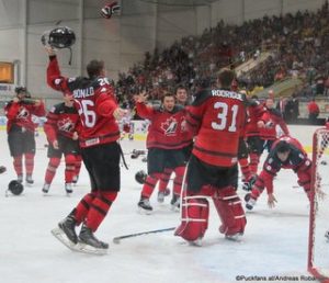 Jubel Team Canada in Breclav ©Puckfans.at/Andreas Robanser